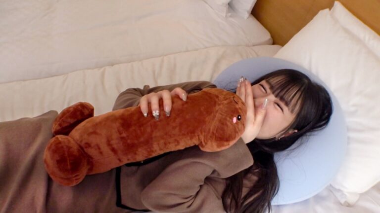 新橋ナンパしたら逆ナンする程のド淫乱潮吹き美女だった件ｗｗ イマドキの女子大生ならではのノリで、付いてきてもらえ性行為が始まるにつれ興奮度合いが上がり潮吹きパフォーマンスも磨きがかかっていく姿に全世界の男性が釘付け！ マジ軟派、初撮。 2271