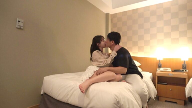 『もっと奥まで入るよ』小悪魔的彼女とダーツで勝負！ダーツは腕前はイマイチだけどセックスの腕前はピカイチ！体位を変える度にアクメアクメアクメ！！男のハートを狙い撃ち！！ マジ軟派、初撮。 2211