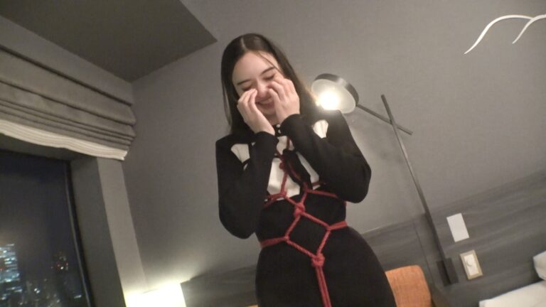 縛られるの大好き？東京タワースレンダーボディ！！【れな 32歳】 鉄骨のようにロープを縛り上げて興奮する変態女！！ 圧倒的美脚からの立ちバックが最高！ 【初撮り】ネットでAV応募→AV体験撮影 2572