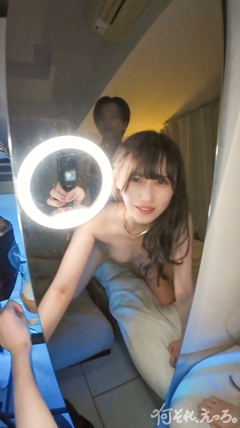 ずっと前から「2人で飲み行きたい」と連絡くれていた受付嬢の女の子。男友達もいる飲み会に呼んでみたら、最初は俺と2人になりたがってたのに、酒の勢いで友達とベロチューしちゃう淫乱っぷりだったので、みんなで遊んで最後は中出ししてあげました、、、